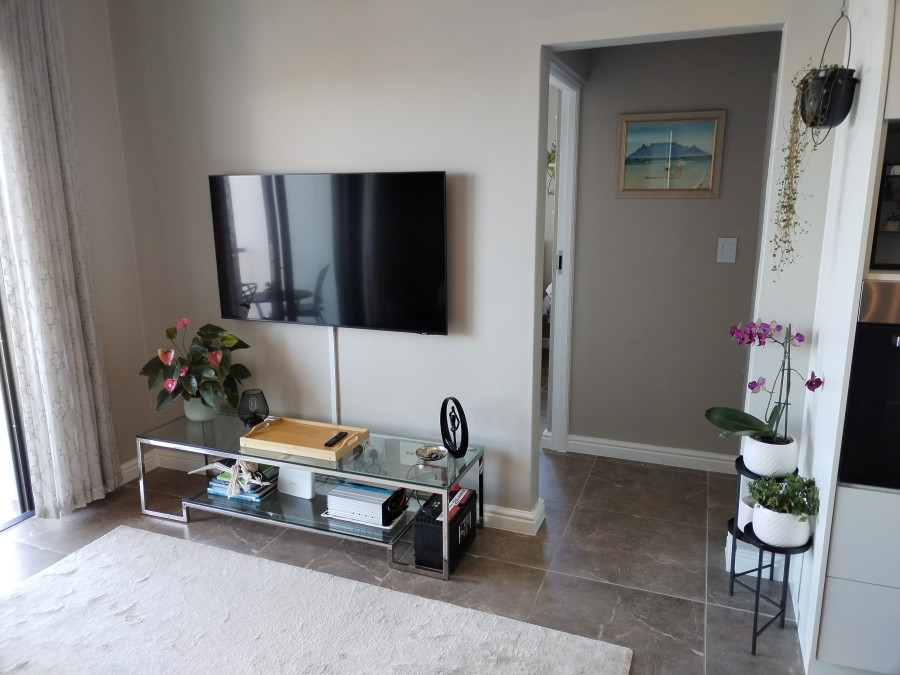 To Let 2 Bedroom Property for Rent in Waves Edge Western Cape